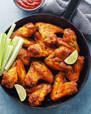 chicken-wings-grilled-in-sauce-on-pan-8W9Y3LS
